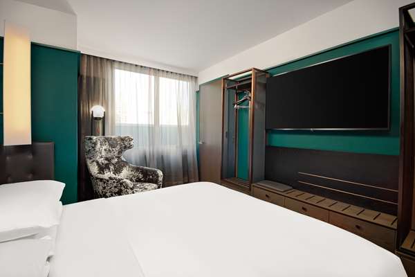  - Hyatt Centric Hotel 39th & 5th New York