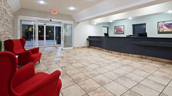  - SureStay Plus by Best Western Fort Sam Houston San Antonio - I-35 & I-410, Exit 164A
