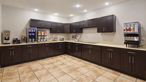 Amenities - SureStay Plus by Best Western Fort Sam Houston San Antonio - I-35 & I-410, Exit 164A