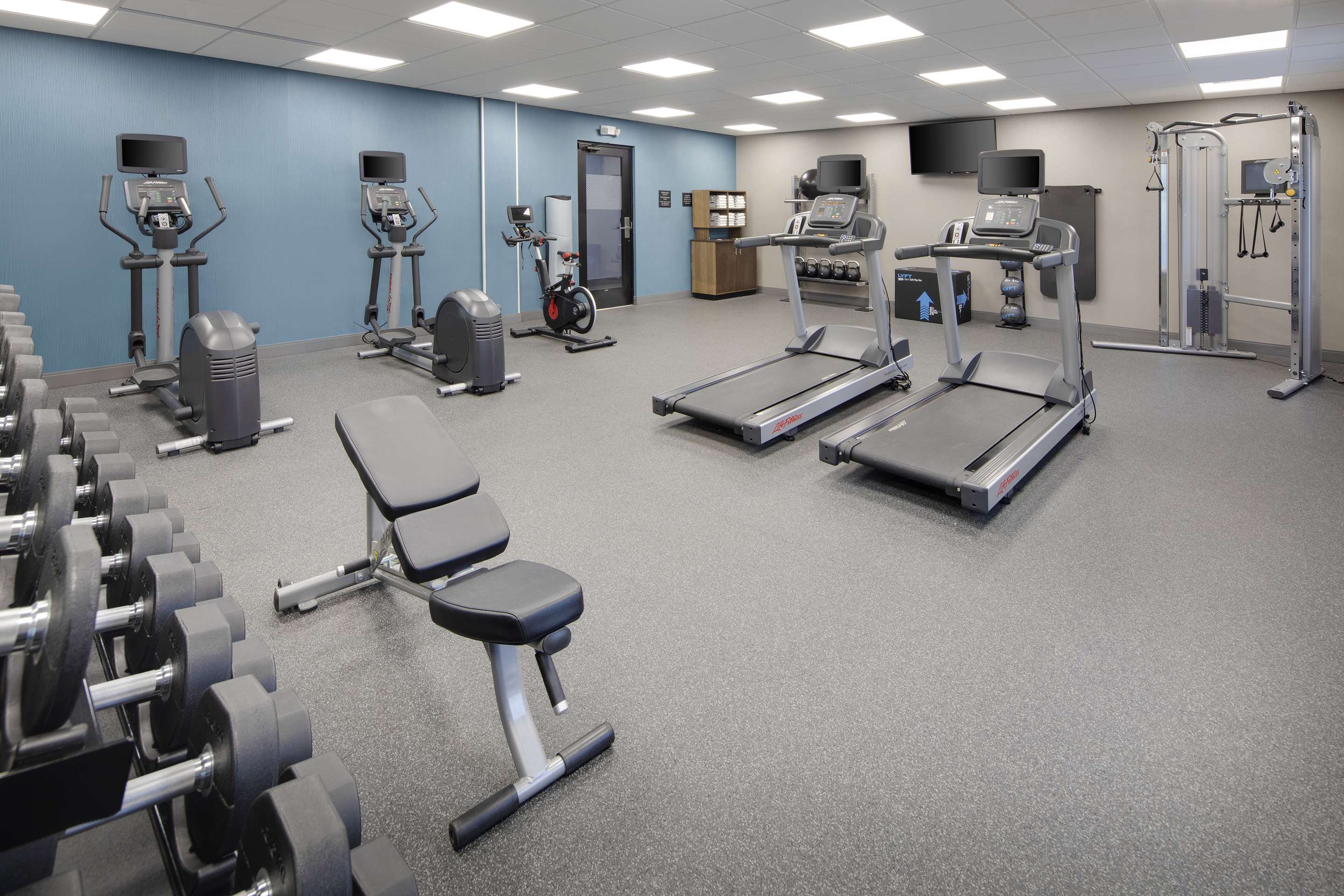 Health club fitness center gym | Hampton Inn & Suites D'Iberville Biloxi