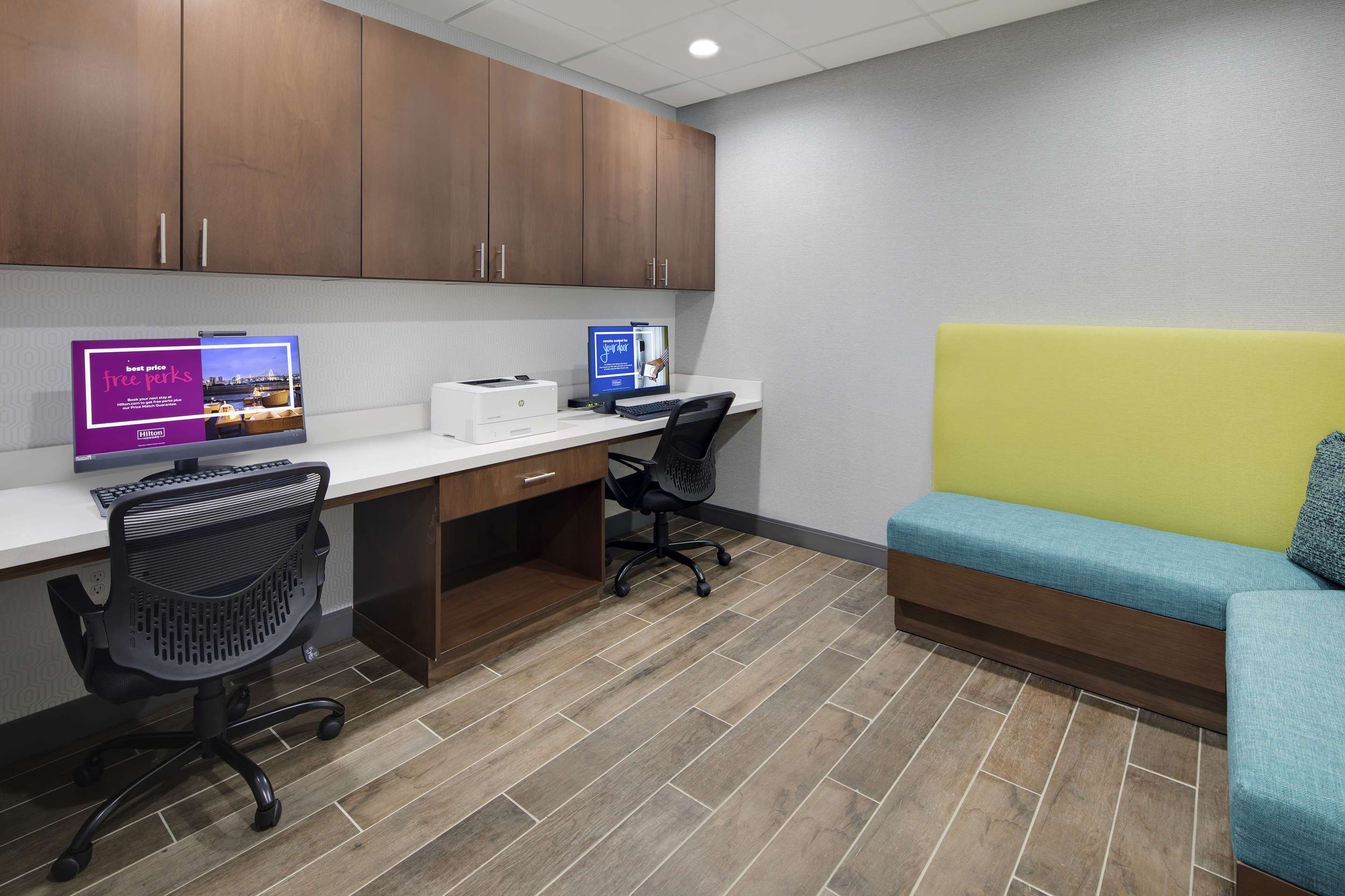 Business Center | Hampton Inn & Suites D'Iberville Biloxi