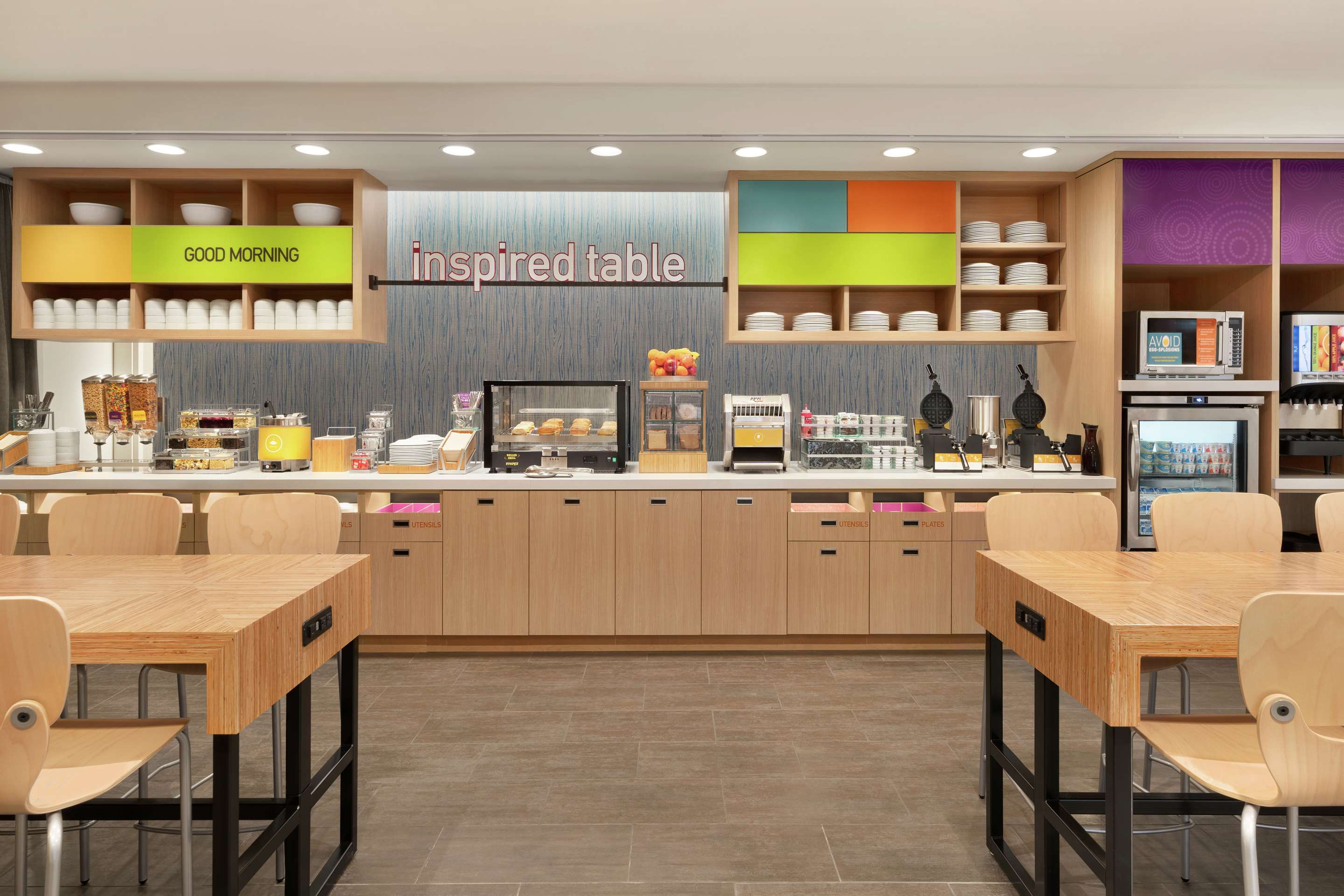 Breakfast Area | Home2 Suites by Hilton Harrisburg North