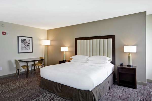  - DoubleTree by Hilton Hotel Midway Airport Chicago