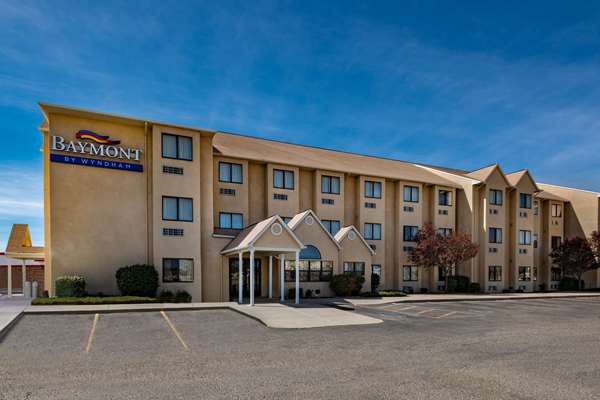 Exterior view - Baymont Inn & Suites Farmington