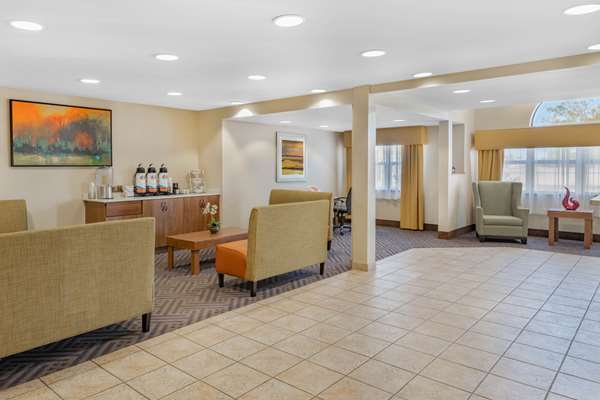  - Baymont Inn & Suites Farmington