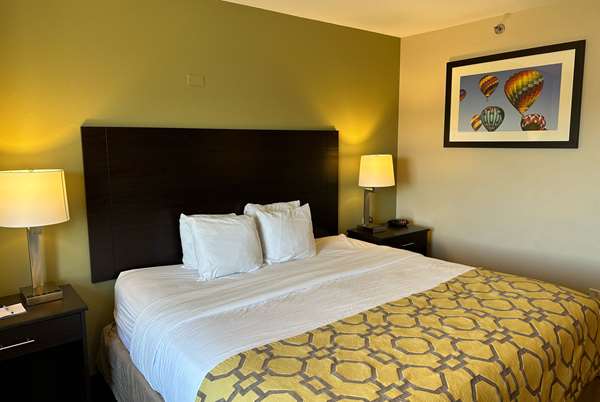  - Baymont Inn & Suites Farmington