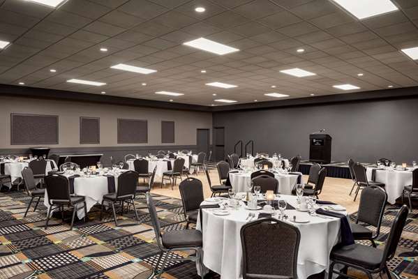  - Royal Hotel West Edmonton