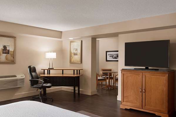  - Royal Hotel West Edmonton