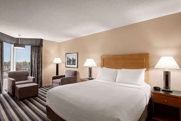  - Royal Hotel West Edmonton