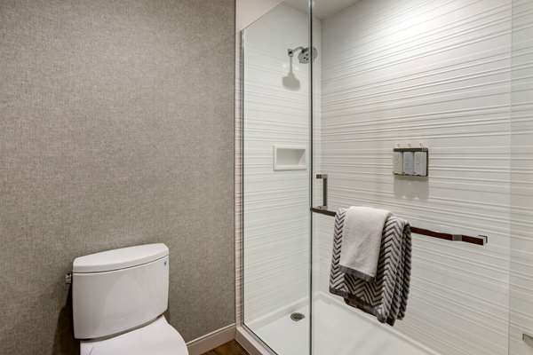 Suite - Cambria Hotel Downtown Napa Valley