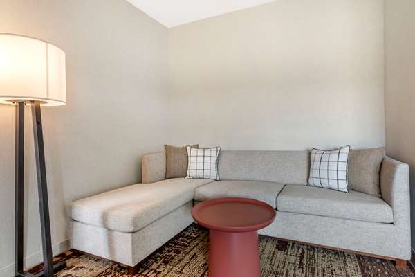 Suite - Cambria Hotel Downtown Napa Valley