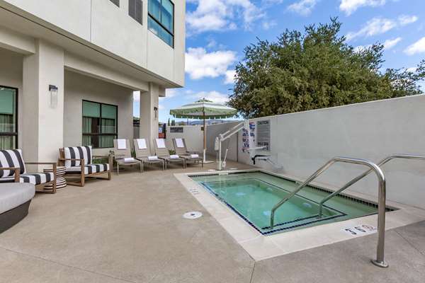 Pool - Cambria Hotel Downtown Napa Valley