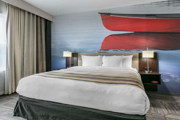 Suite - Clarion Pointe Hotel Bradley Park Columbus - I-185, Exit 10