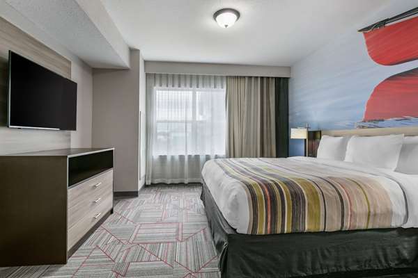 Suite - Clarion Pointe Hotel Bradley Park Columbus - I-185, Exit 10
