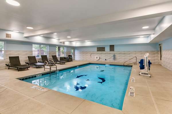 Pool - Clarion Pointe Hotel Bradley Park Columbus - I-185, Exit 10