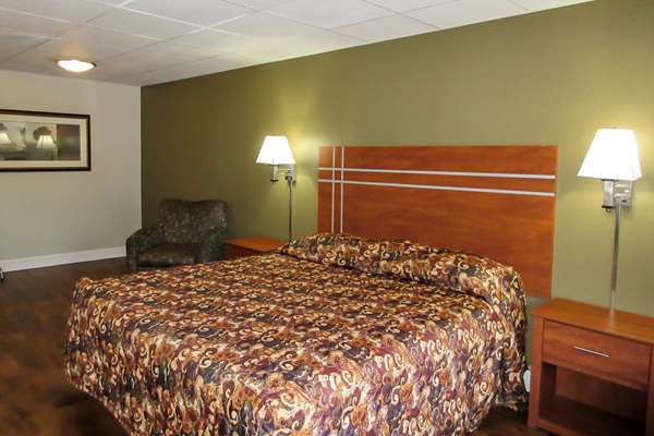  - Rodeway Inn Swansea - I-195, Exit 8