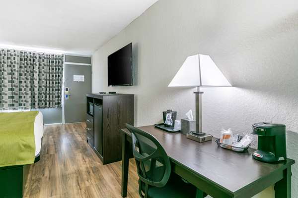  - Rodeway Inn Kingston Springs - I-40, Exit 188