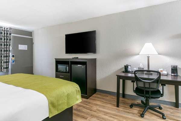  - Rodeway Inn Kingston Springs - I-40, Exit 188