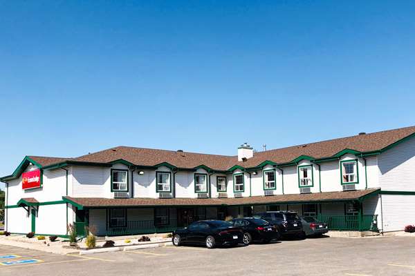 Exterior view - Econo Lodge Okotoks