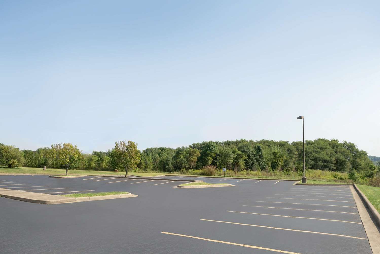 Travelodge Zanesville I70, Exit 160, OH See Discounts