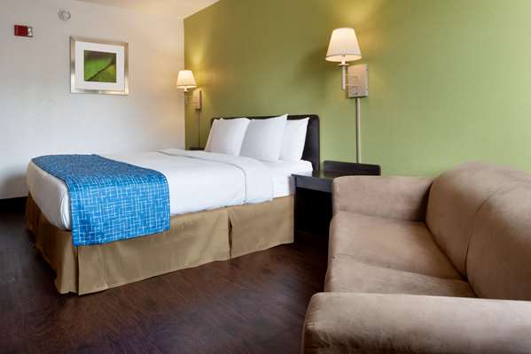  - Travelodge Zanesville - I-70, Exit 160