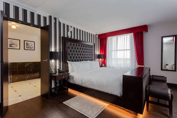 Suite - Hotel Retlaw Fond du Lac