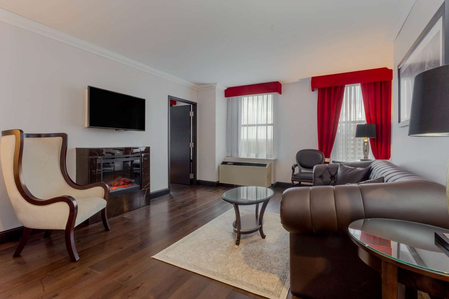 Hotel Retlaw Fond du Lac, WI See Discounts