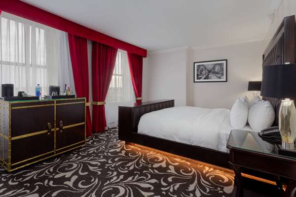  - Hotel Retlaw Fond du Lac