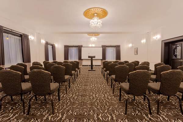  - Hotel Retlaw Fond du Lac