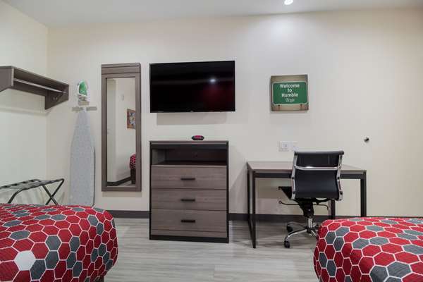  - Econo Lodge Inn & Suites IAH Airport Humble