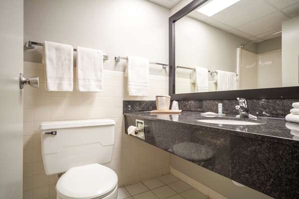 Suite - Suburban Studios Grand Island