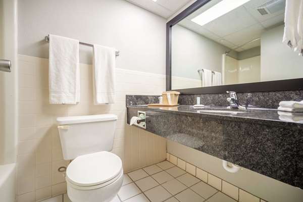 Suite - Suburban Studios Grand Island