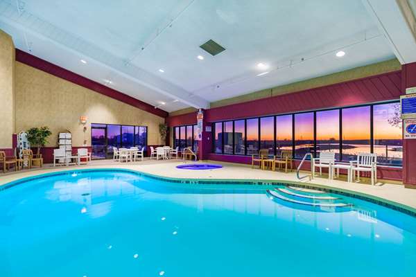 Pool - Suburban Studios Grand Island