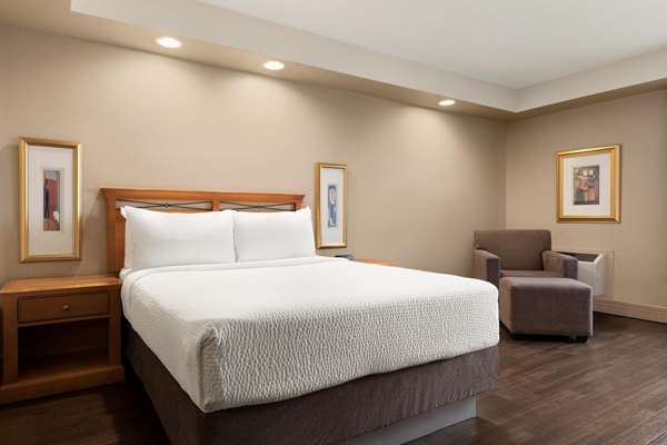  - Royal Hotel Calgary