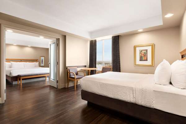 Suite - Royal Hotel Calgary