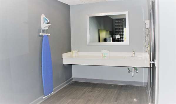  - SureStay Hotel by Best Western Conway