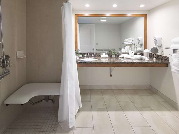  - Inn at the Cove Pismo Beach