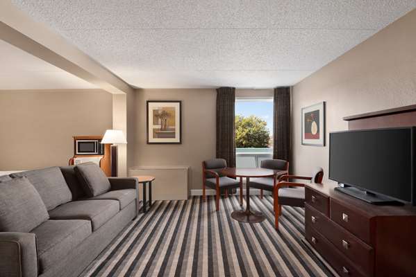 Suite - Royal Hotel Regina