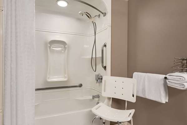  - Royal Hotel Regina