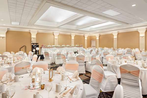  - Royal Hotel Regina