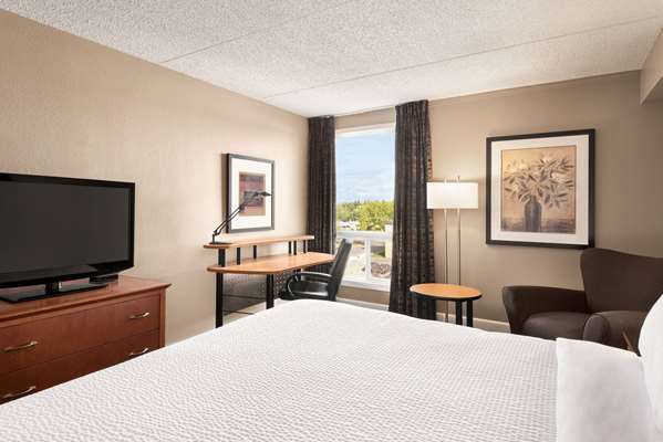  - Royal Hotel Regina