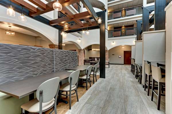 Restaurant - Drury Plaza Hotel Downtown St Paul - I-94, Exit 242A & 242C