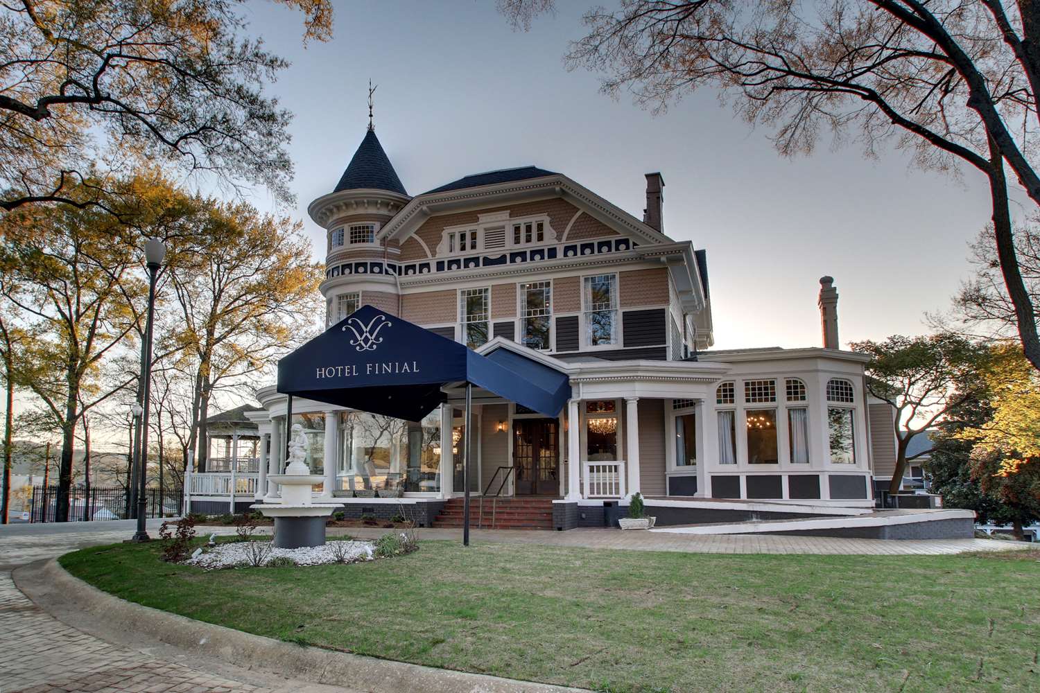 Hotel Finial Anniston, AL See Discounts