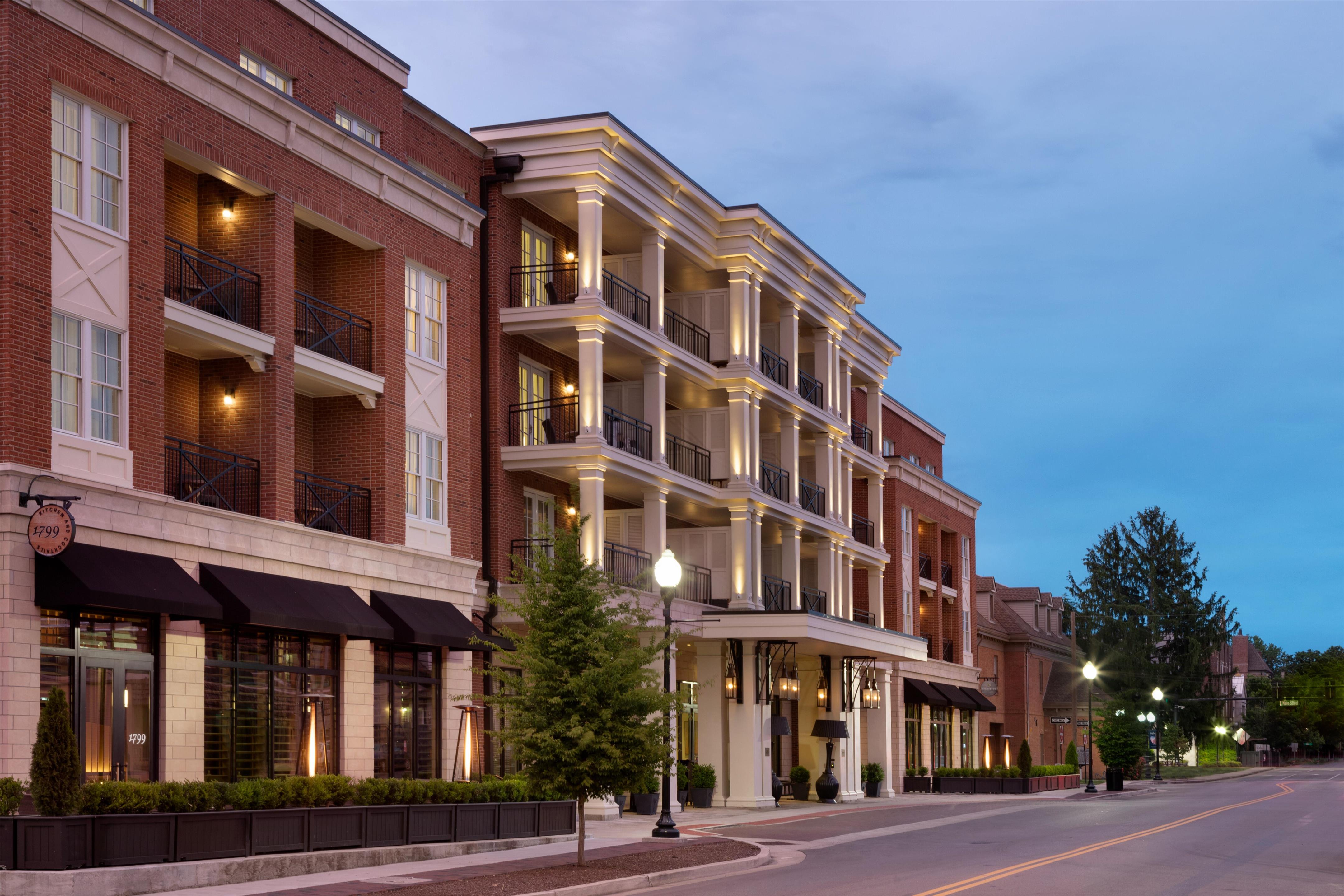 Exterior | The Harpeth Franklin Downtown, Curio Collection by Hilton