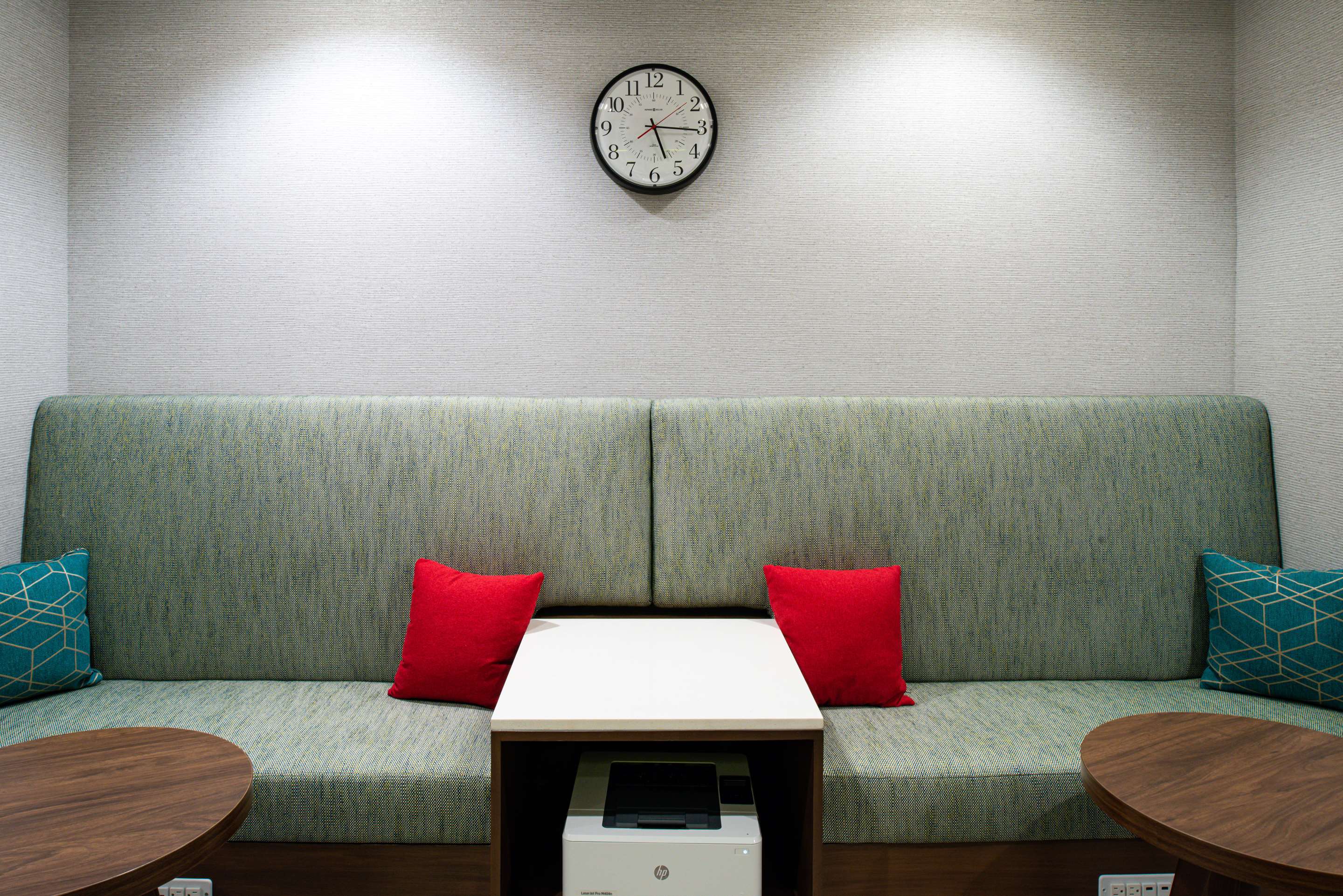 Business Center | Hampton Inn & Suites Adrian, Mi