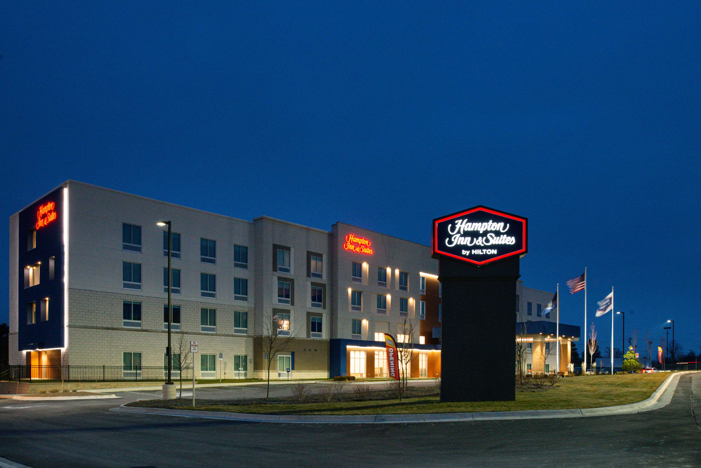 Exterior | Hampton Inn & Suites Adrian, Mi