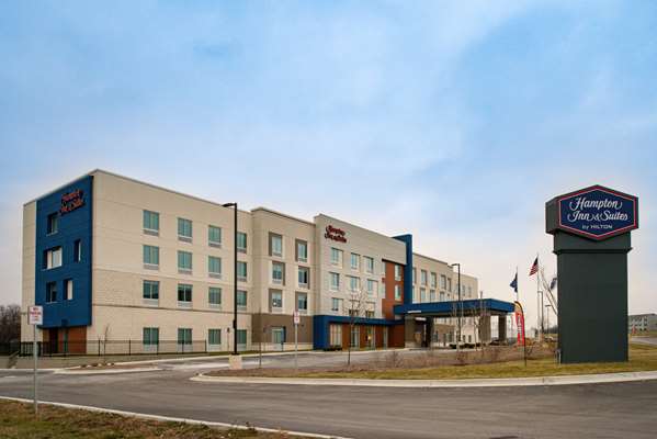 Exterior view - Hampton Inn & Suites Adrian