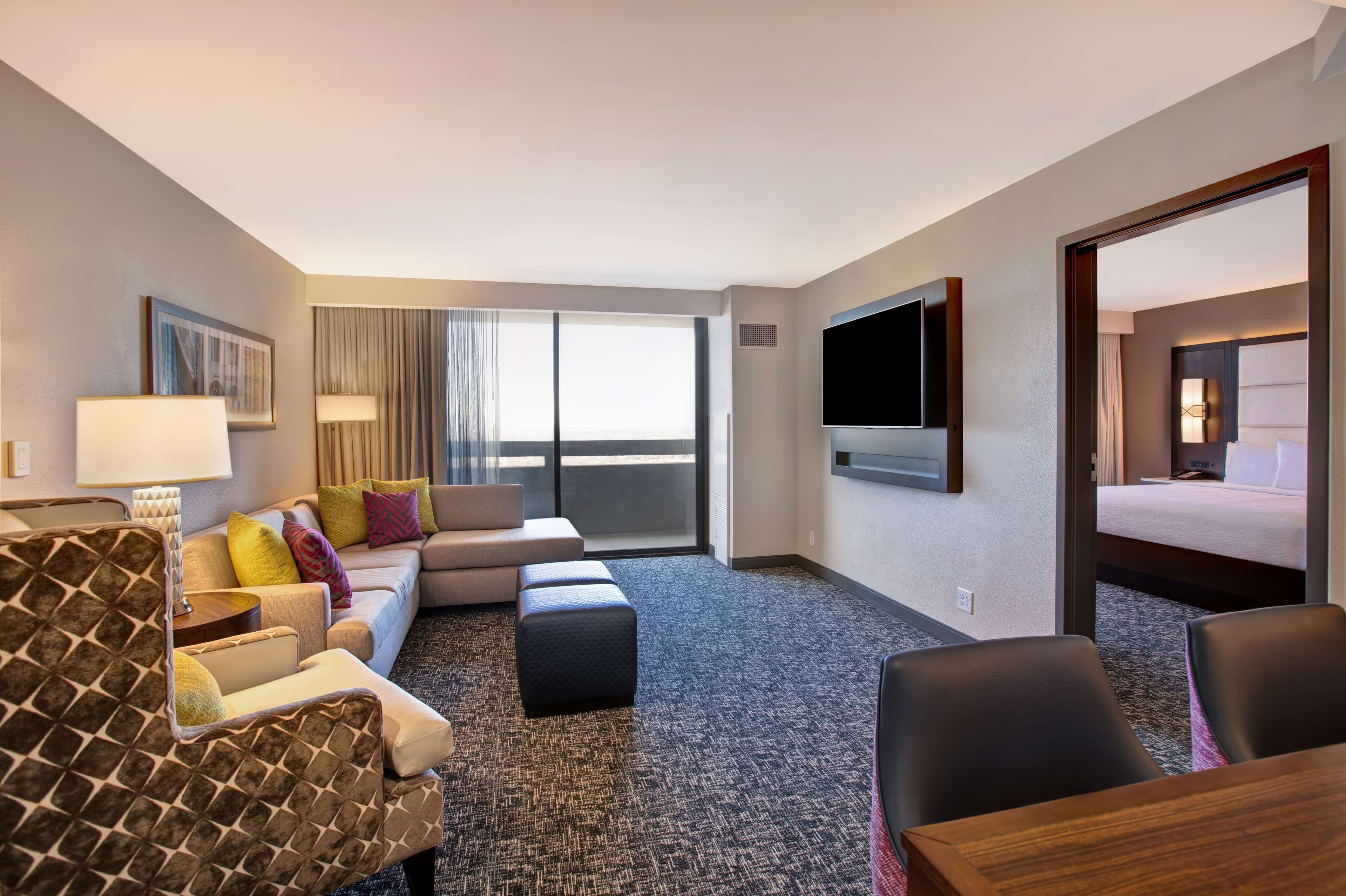 Embassy Suites By Hilton Oklahoma City Northwest Room Type - 1 KG 1 BDRM STE BALCONY NS