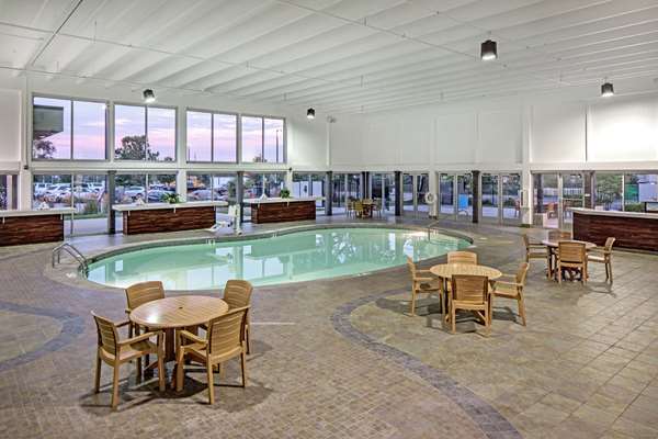 Pool - DoubleTree by Hilton Southwest Omaha - I-80, Exit 449