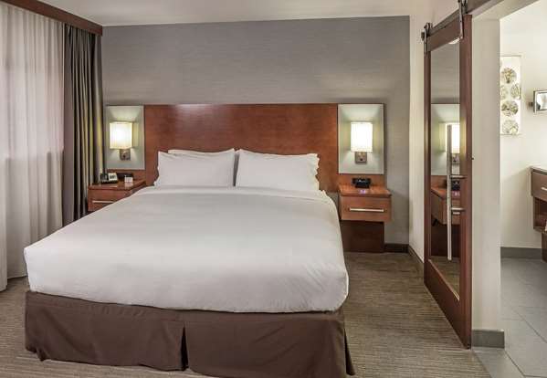  - DoubleTree by Hilton Southwest Omaha - I-80, Exit 449